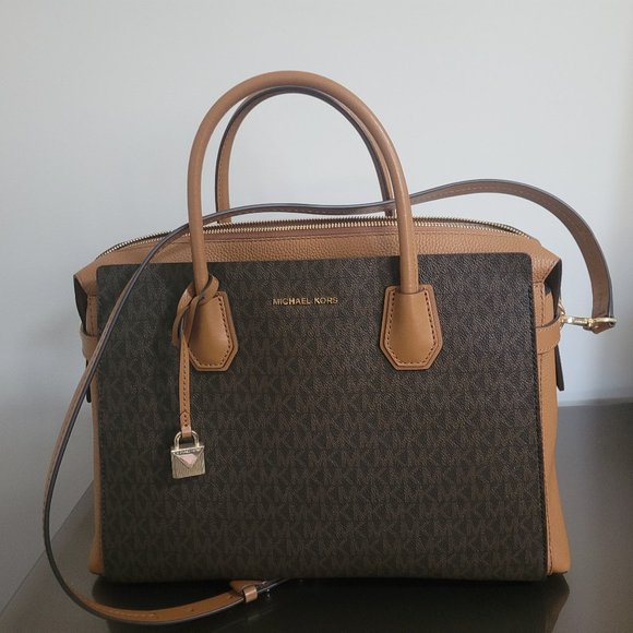 MICHAEL Michael Kors Handbags - Michael Kors Leather Bag